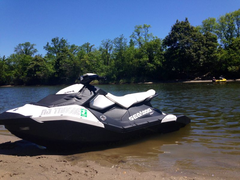 SeaDoo SPARK valge